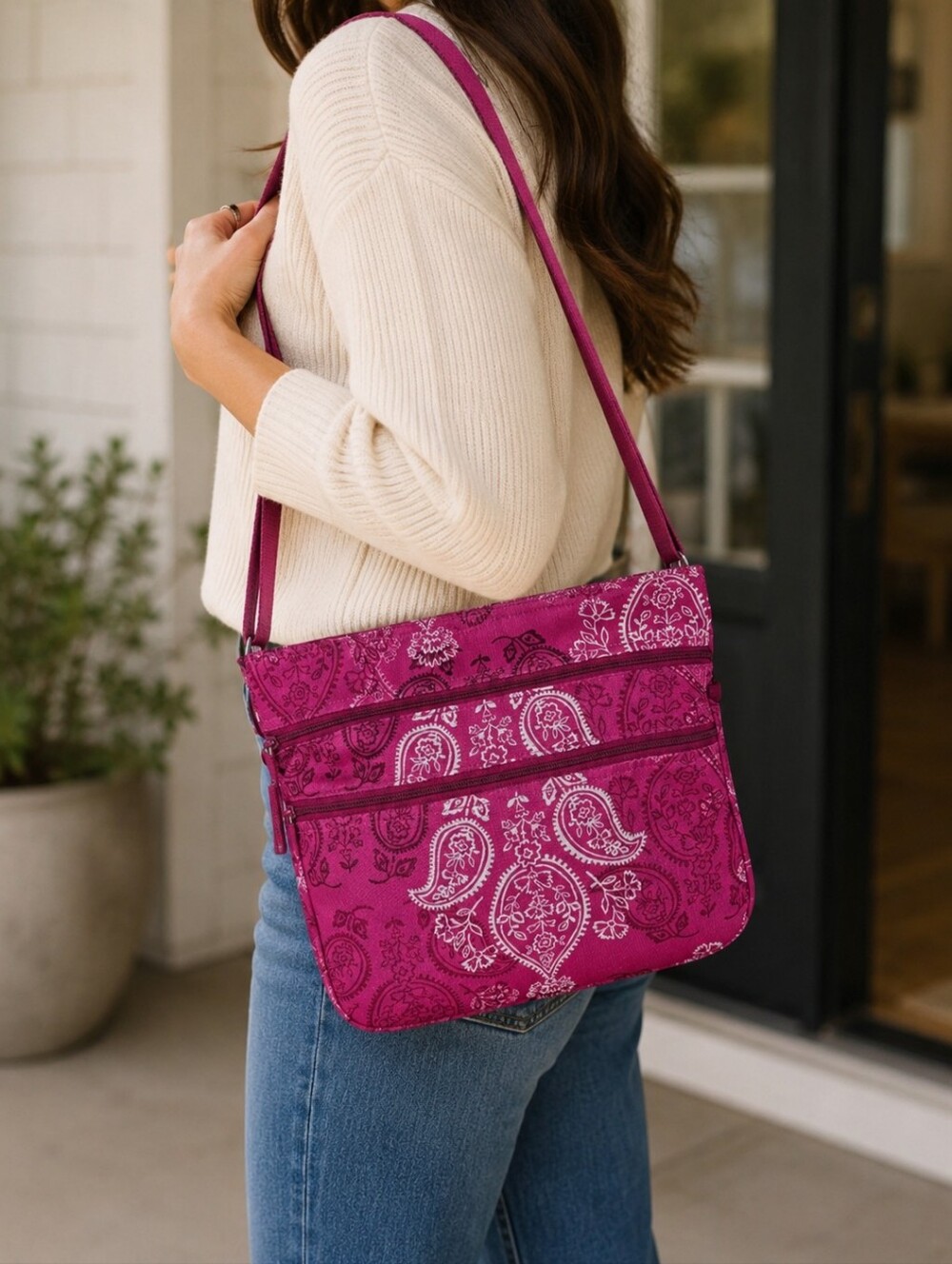 Vera Bradley Hipster Crossbody Bag in Stamped Paisley NWOT